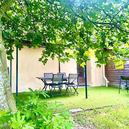 Camping La Ferme De Perdigat Limeuil Exteriér fotografie