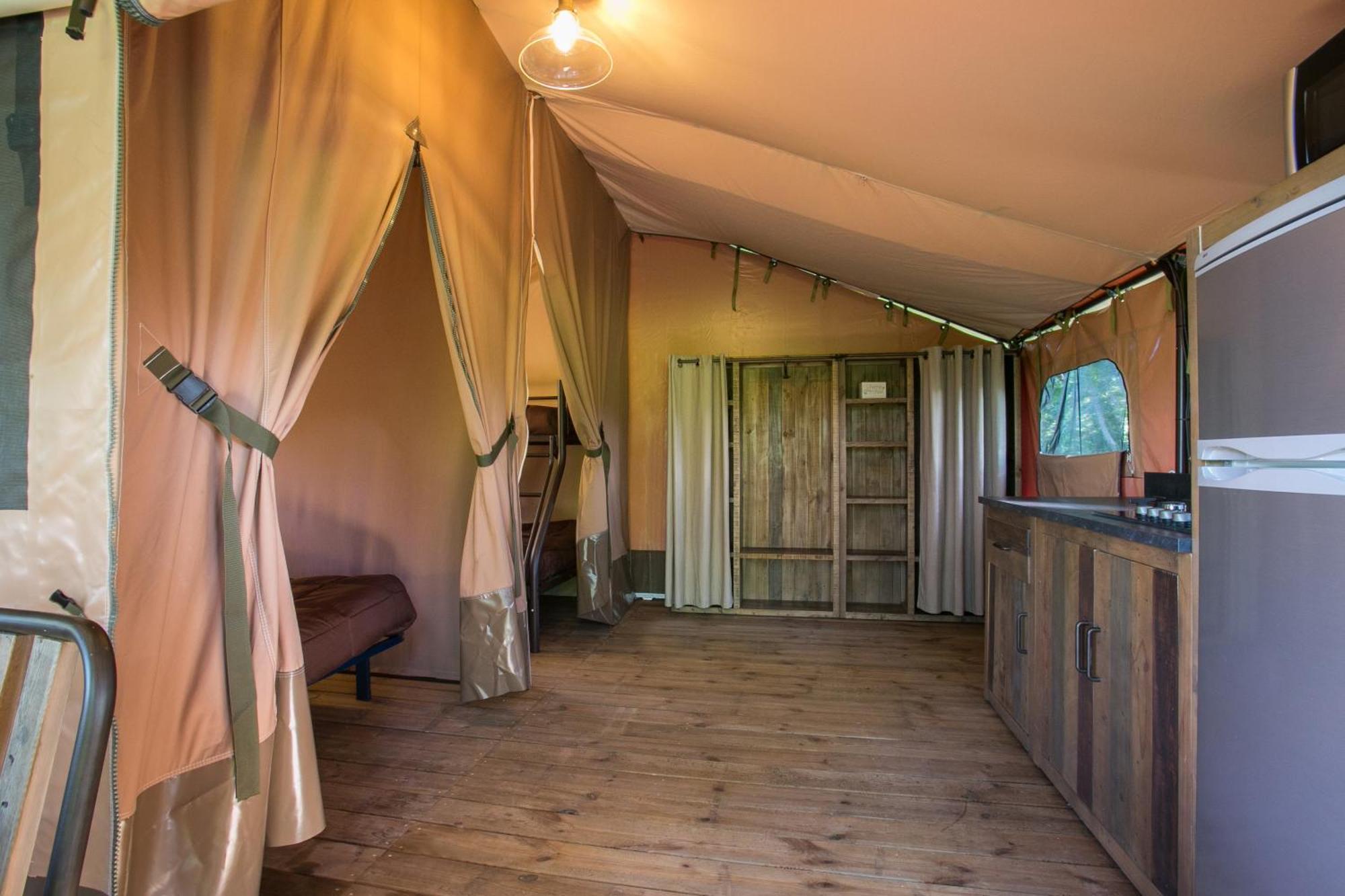 Camping La Ferme De Perdigat Limeuil Exteriér fotografie