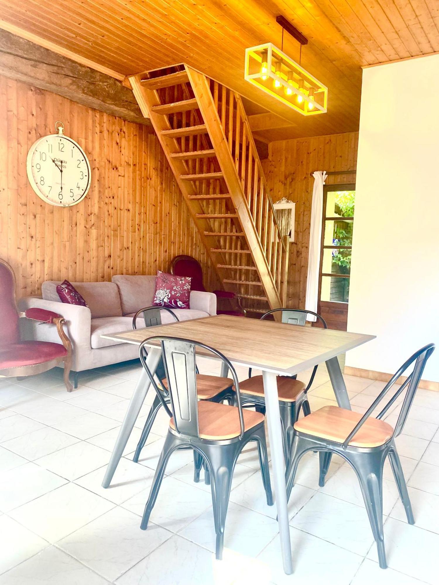 Camping La Ferme De Perdigat Limeuil Exteriér fotografie